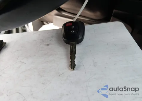 2018 Toyota Rav4 Xle from USA, damaged, VIN JTMWFREV8JJ182575